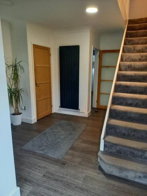 Modernised Home With 2 Bedrooms In Cardiff Luaran gambar